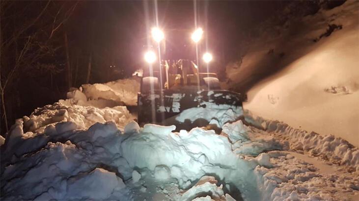 Yaylada mahsur kalan aile, 9 saat sonra kurtarıldı