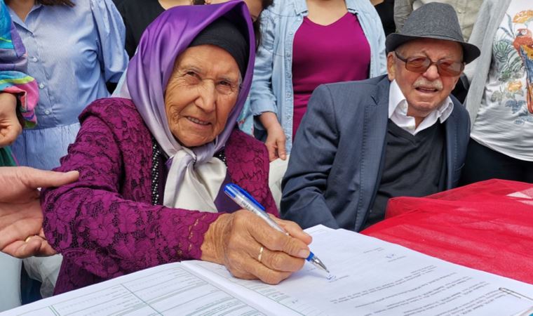 47 torunlu, 75 yıllık çift nikah tazeledi