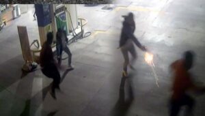 Adana’da dehşet! Kurşunlardan zıplayarak kurtulmaya çalıştı