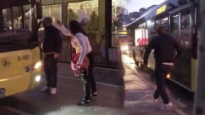 Beyoğlu’nda ‘beni sıkıştırdın’ kavgası! Yumrukla saldırıp küfretti
