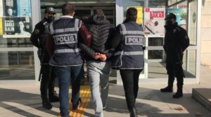 “Ellerimi bağlayarak bana 2 kişi tecavüz etti” Cesedi battaniyeyle taşıdılar