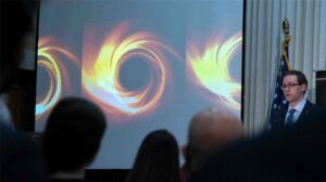 İlk kez görüntülenen Sagittarius A* kara deliği dünyayı yutar mı?