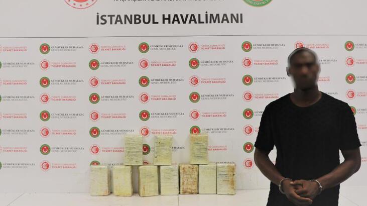 İstanbul Havalimanı’nda 3 operasyon! Kilolarca kokain ele geçirildi