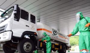 Kuzey Kore Covid-19’a karşı çay ve tuzlu suyla savaşıyor