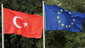 Macron’un önerisi Türkiye için bir fırsat penceresi mi?