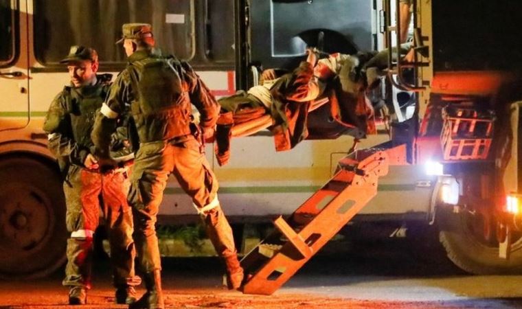 Mariupol’de kuşatma altındaki Azovstal çelik fabrikasından 264 asker tahliye edildi