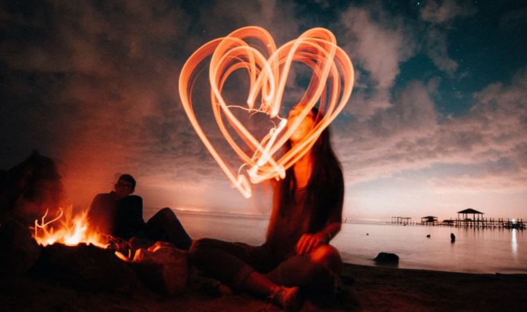 Narsistik kişilik bozukluğu nedir, nedenleri neler, belirtileri nedir, nasıl tedavi edilir?