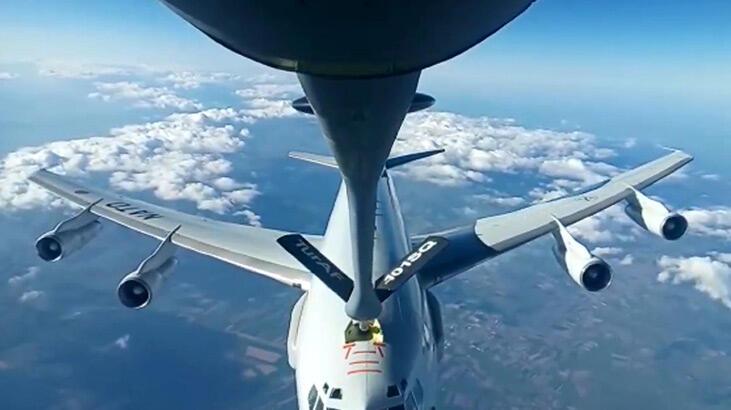NATO uçağına havada yakıt ikmali