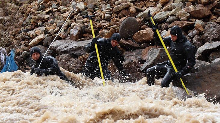 Oltu Çayı’nda kaybolan baba için Ankara’dan özel ekip