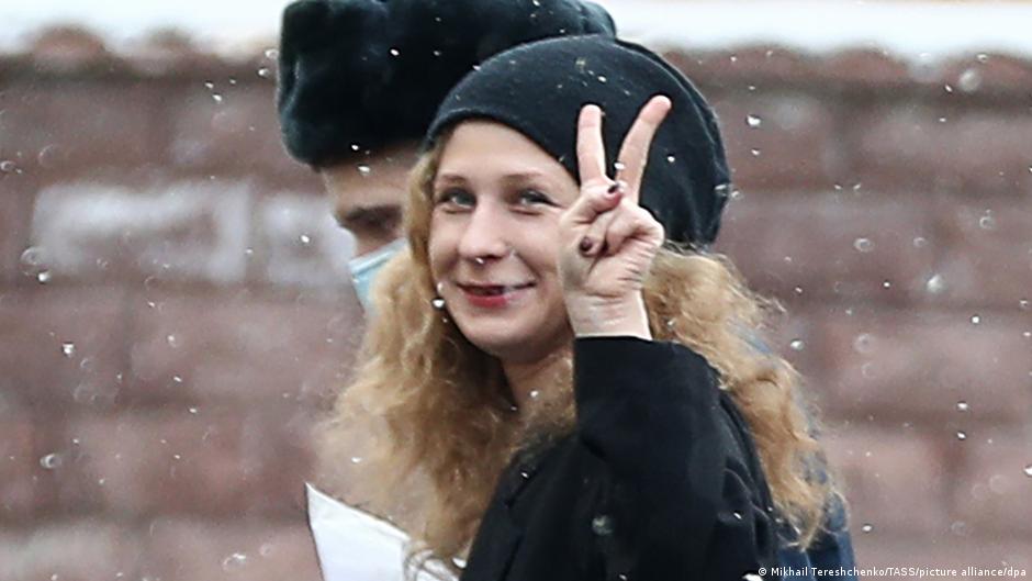 Pussy Riot üyesi Rusya’yı terk etti