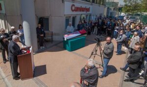 Sami Karaören, gazetemizde düzenlenen törenin ardından toprağa verildi