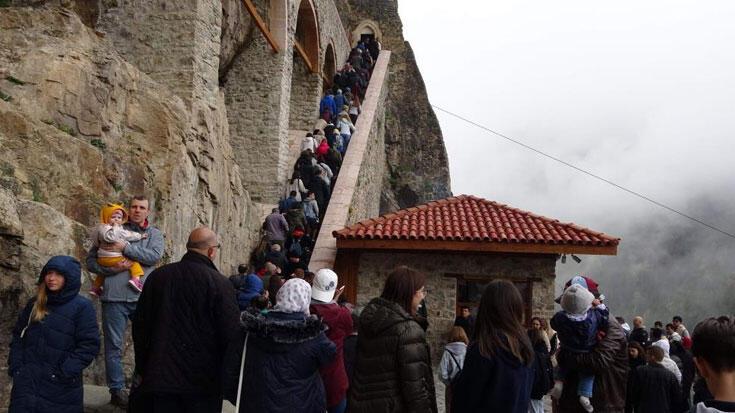 Sümela’ya ziyaretçi akını! ‘Çok etkileyici bir ortam’