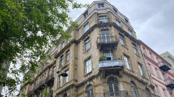 Tarihe direniyor! İstanbul’da 113 yıllık ‘Valpreda’ apartmanı