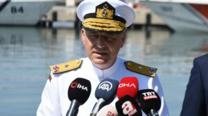 Tuğamiral Tezel: Geri itmede insan onuruna yakışmayan durumlar yaşanmaktadır