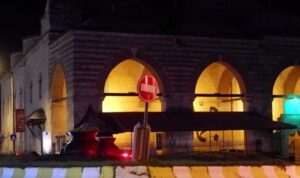 608 yıllık tarihi caminin muslukları çalınmak istendi