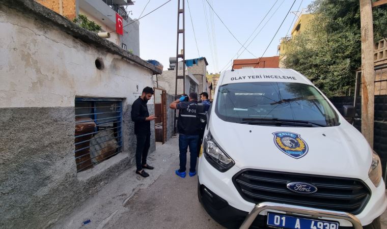 Adana’da 2 çocuk annesi kadın ölü bulundu