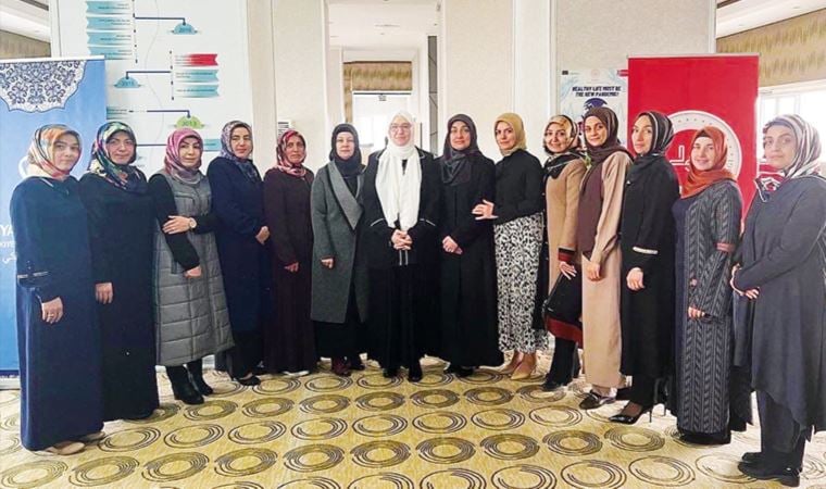 Ali Erbaş’ın eşi Seher Erbaş, özel kalemden de ziyaretlerden de vazgeçmedi!