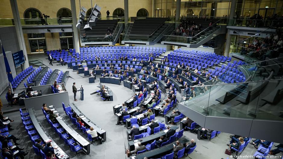 Alman meclisi vatandaşlık reformunu tartıştı