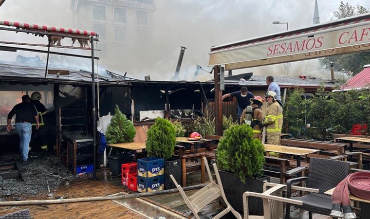 Amasra’da yangın paniği: 2 kafe ve 3 büfe yandı