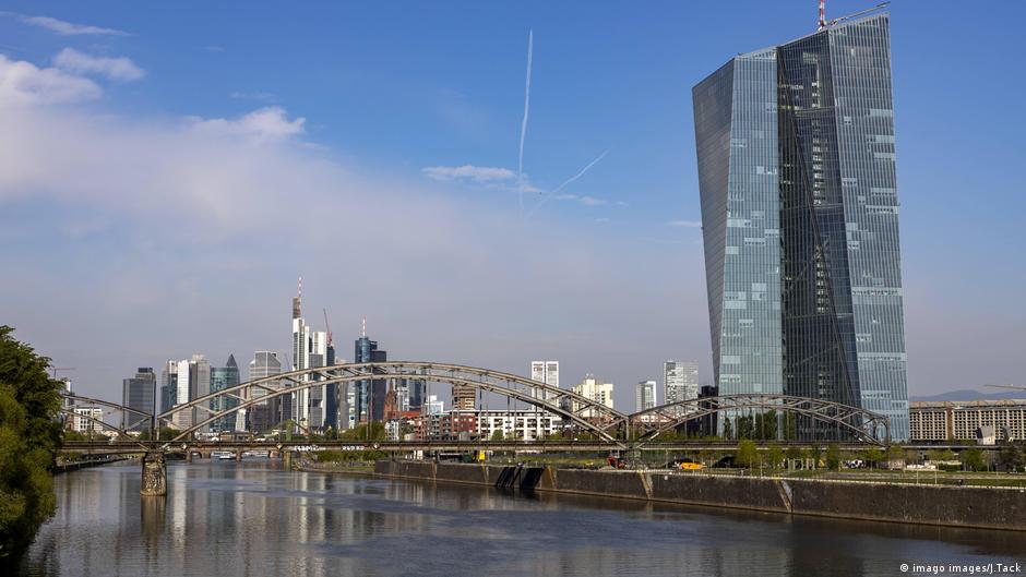 Avrupa Merkez Bankası’ndan tarihi faiz artışı