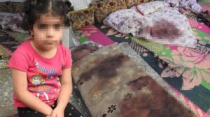 Ayrılmak isteyen eşinin evini bastı! Cani koca evdekileri uyurken öldürdü
