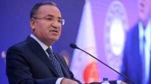 Bakan Bozdağ: “İstinaf faaliyete geçmeseydi, Yargıtay’ın önündeki dosya sayısı 5 milyondu”