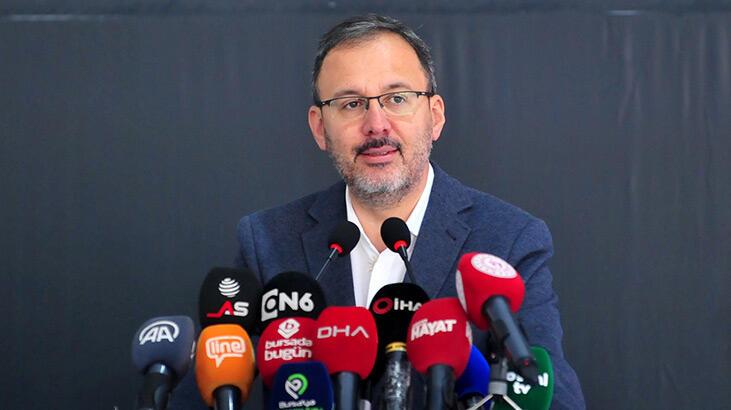 Bakan Kasapoğlu: 4 yılda 5 milyondan fazla kişiye yüzme öğrettik