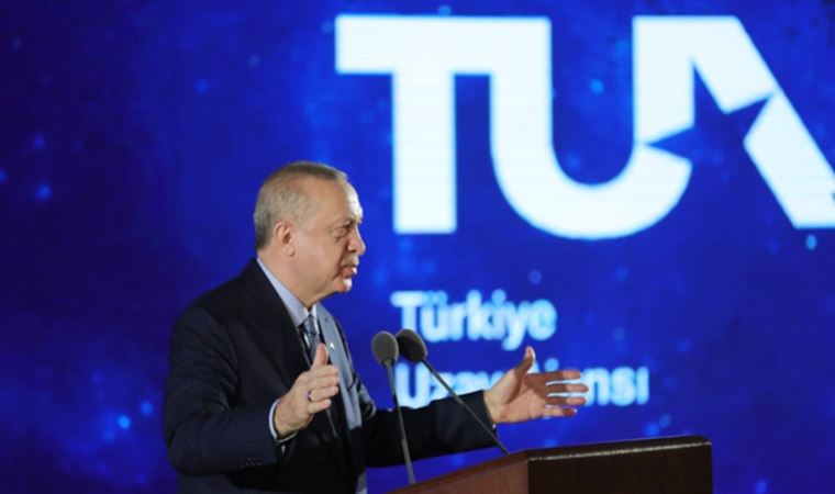 Bakan Varank, Gürer’e yanıt verdi: Ay’a gidiş başka bahara