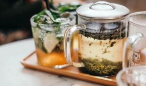 Bitki çaylarında ‘aşırı kullanım’ uyarısı: ‘Çok fazla içmek karaciğeri ve böbreği yorabilir’