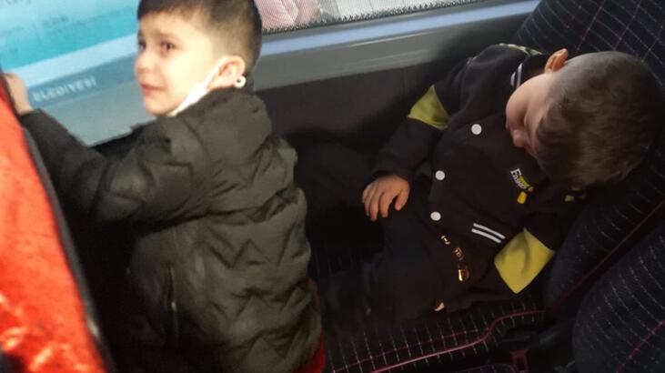 Bunu da gördük! İstanbul Havalimanı otobüsünde çocuk bile unuttular