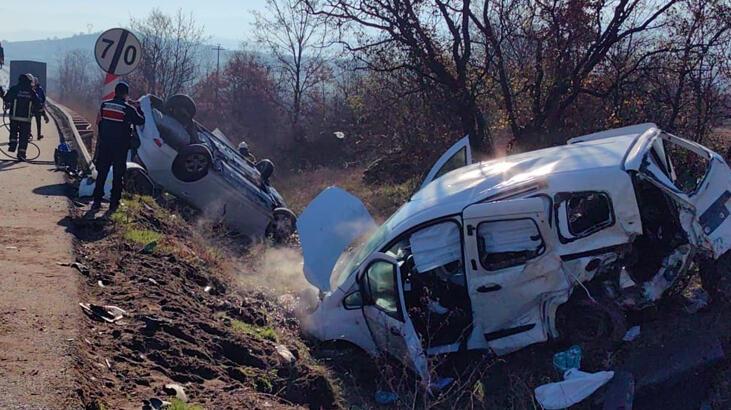 Bursa’da feci kaza! 5 yaşındaki Azra araçtan fırladı