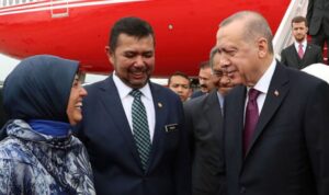 Bursla ABD’de doktora yapmıştı: Saray’dan yine Merve Kavakcı’ya kıyak