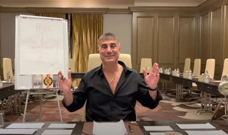 Canlı yayında açıkladı… Selçuk Özdağ’dan Peker’le ilgili dikkat çeken iddia: ‘AKP adına miting yapayım’ dedi