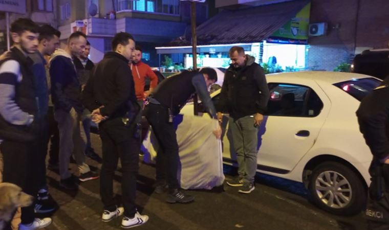 Çarşafa sarılı şüpheli paket polisi alarma geçirdi