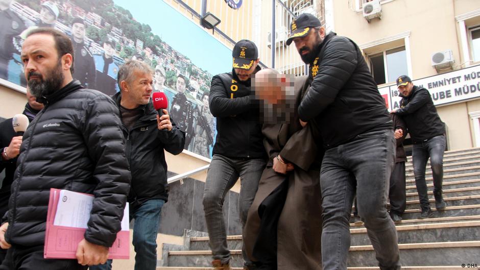 Cinsel istismar davasında iki zanlı tutuklandı