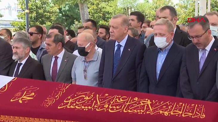 Cumhurbaşkanı Erdoğan, Göksel Gümüşdağ’ın annesinin cenaze töreninde