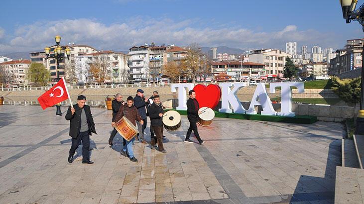 Davul zurnalı EYT kutlaması