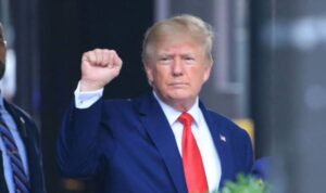 Donal Trump’ın evine yapılan FBI baskınının mahkeme kayıtları yayımlandı