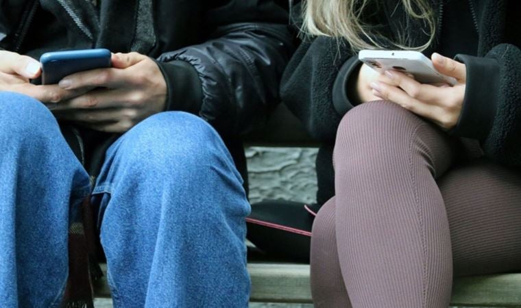 Dr. İnce’den ‘nomofobi’ uyarısı: Korkuya bağlı stres, öfke yaşanabiliyor