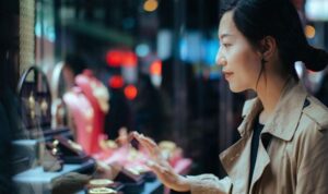 Dünya ekonomisi kötüye giderken lüks ürünlerin tüketimi neden artıyor?