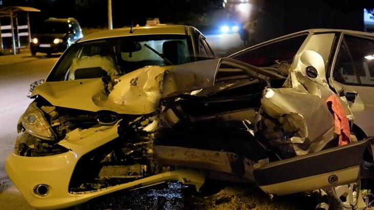 Edirne’de iki otomobil çarpıştı: 3 yaralı