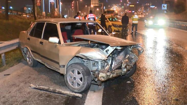 Ehliyetsiz otomobil sürücüsü taksi ile çarpıştı