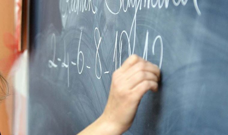 Ek işe mecbur kalan eğitim emekçileri, çocuklarının masraflarını karşılayamıyor