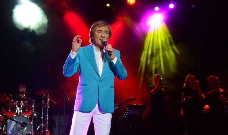 Erol Evgin, festival yasaklarına tepki gösterdi: ‘Müzik, merhemdir yaralarımıza’