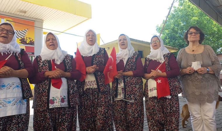 Ertuğrul Köyü’ndeki kadınlardan ‘Cumhuriyet Kadınları Korosu’