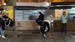 ‘Eski sevgilimle neden konuştun’ kavgası! 2 yaralı var