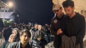 Feribotu kaçırdığı için bomba ihbarı yapan bir kişi adliyede