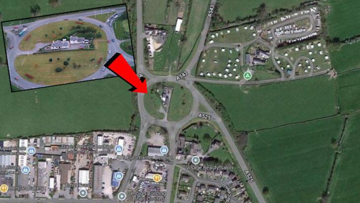 Gören dönüp bir daha bakıyor! 40 yıldır kavşakta yaşayan aile: ‘Taşınmayacağız’