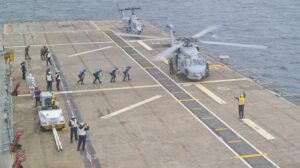 Gurur anı! LHD Anadolu’ya ilk helikopterler başarıyla iniş yaptı