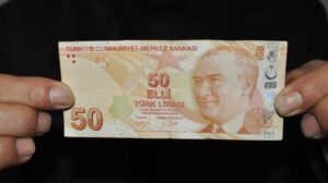 Hatalı basım 50 lirayı fark etti: ‘Teklif olursa değerlendireceğim’